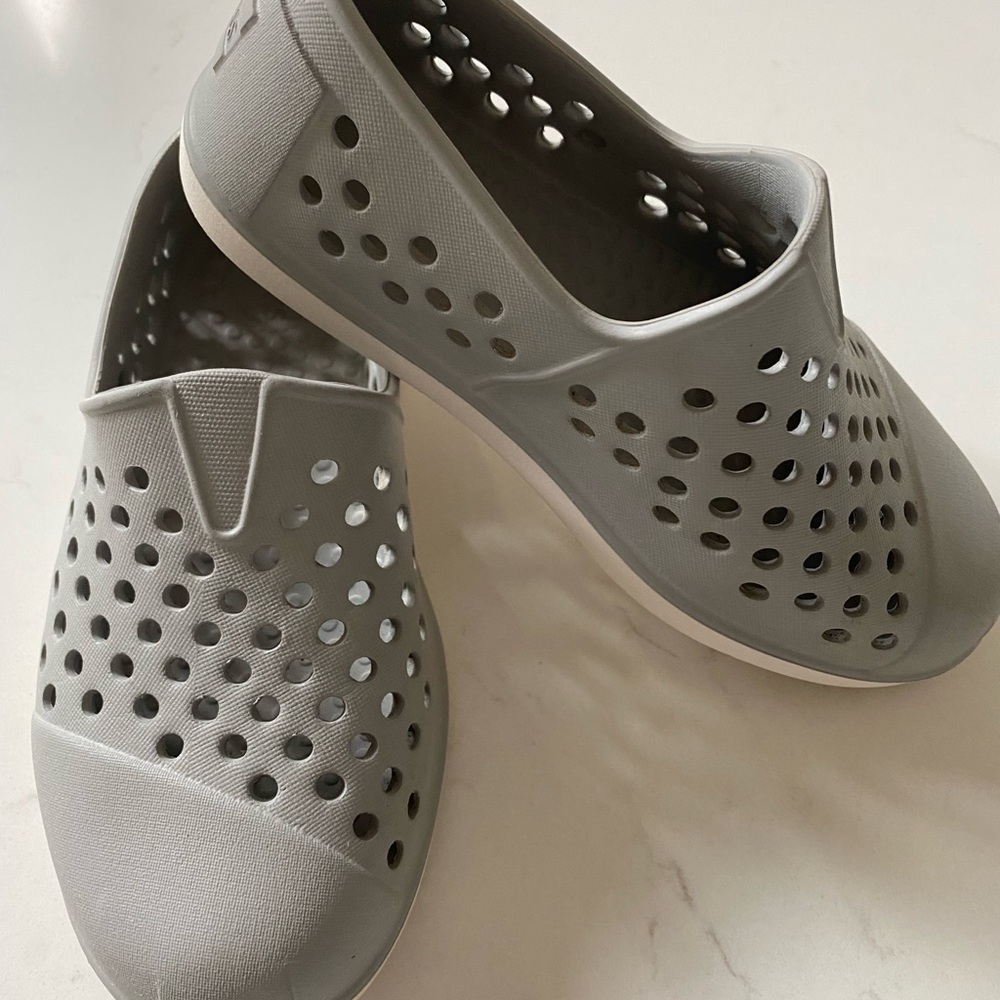 Boys TOMS shoes